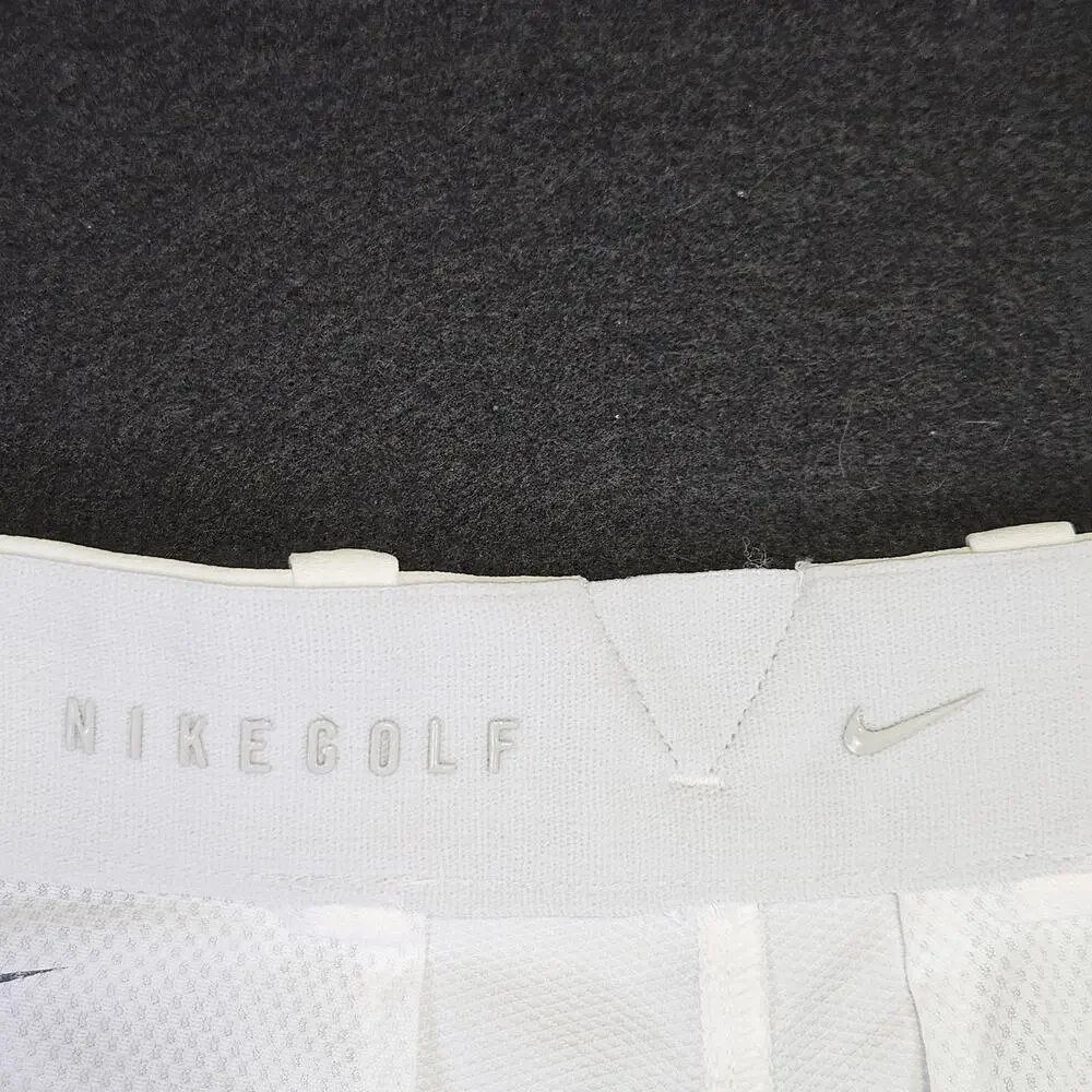 Nike Golf Victory Shorts Mens 33 M White Resortwear Stretch Performance FZ7637